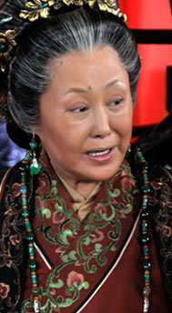 斯琴高娃饰佘太君