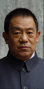 高明饰演老关长