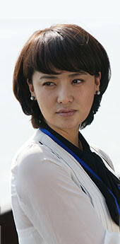 田子田饰演卢娅