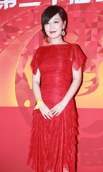 薛佳凝爆肥臃肿亮相