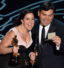 《冰雪奇缘》获奥斯卡最佳动画长片 迪士尼首获殊荣