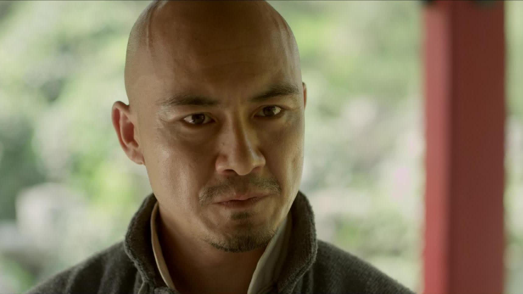 龙九警告沈燕茹不要跟日本人来往