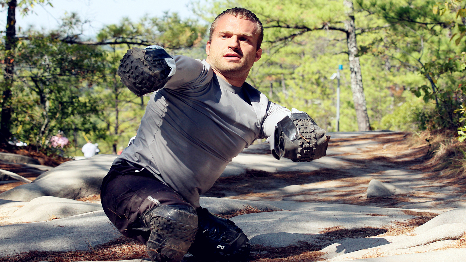 爬行的躯干人!美国励志哥的体育人生