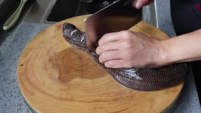 清蒸油锥掌握了这些技巧,就连酒店大厨看了都会给你点赞的